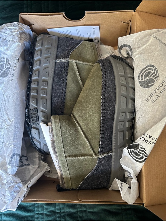 UGG Shoes - Ugg Venture Daze Ultra Mini NEW Women’s 7/8 — Men’s 5.5/6.5
